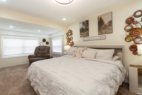 Tiny photo for 1105 E Markland Avenue, Kokomo, IN 46901 (MLS # 202630165)