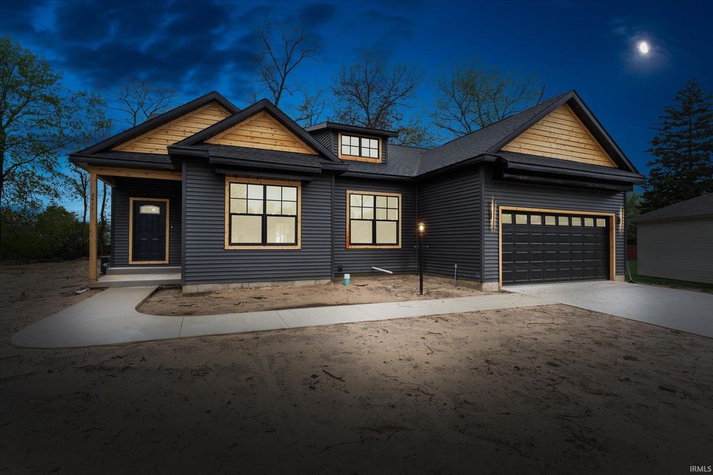 Photo of 1411 Wildflower Cove, Mishawaka, IN 46545 (MLS # 202613938)