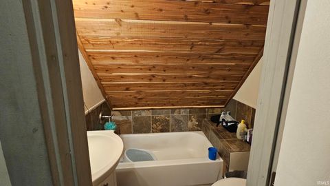 Tiny photo for 3354 E Ore Branch Road, Bloomfield, IN 47424 (MLS # 202603197)