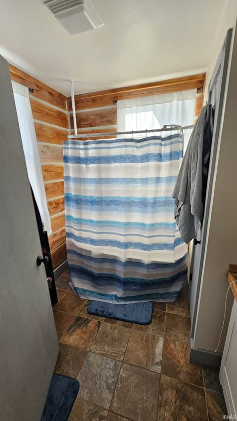 Tiny photo for 3354 E Ore Branch Road, Bloomfield, IN 47424 (MLS # 202603197)