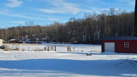 Tiny photo for 3354 E Ore Branch Road, Bloomfield, IN 47424 (MLS # 202603197)