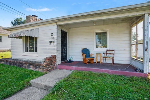 Tiny photo for 730 S 32nd Street, South Bend, IN 46615 (MLS # 202635319)