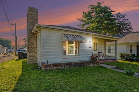 Photo of 730 S 32nd Street, South Bend, IN 46615 (MLS # 202635319)