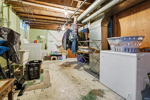 Tiny photo for 730 S 32nd Street, South Bend, IN 46615 (MLS # 202635319)