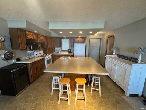 Tiny photo for 3213 Barrett Road, Rochester, IN 46975 (MLS # 202529736)