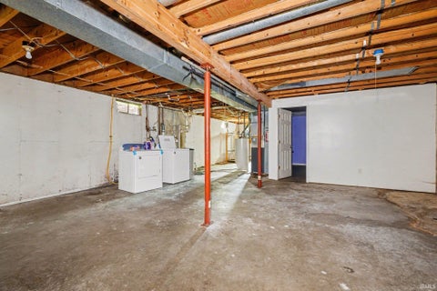 Tiny photo for 24320 Lynn Drive, Elkhart, IN 46517 (MLS # 202637780)