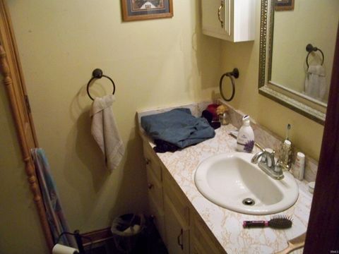 Tiny photo for 2401 Greentree Lane, Kokomo, IN 46902 (MLS # 202539998)