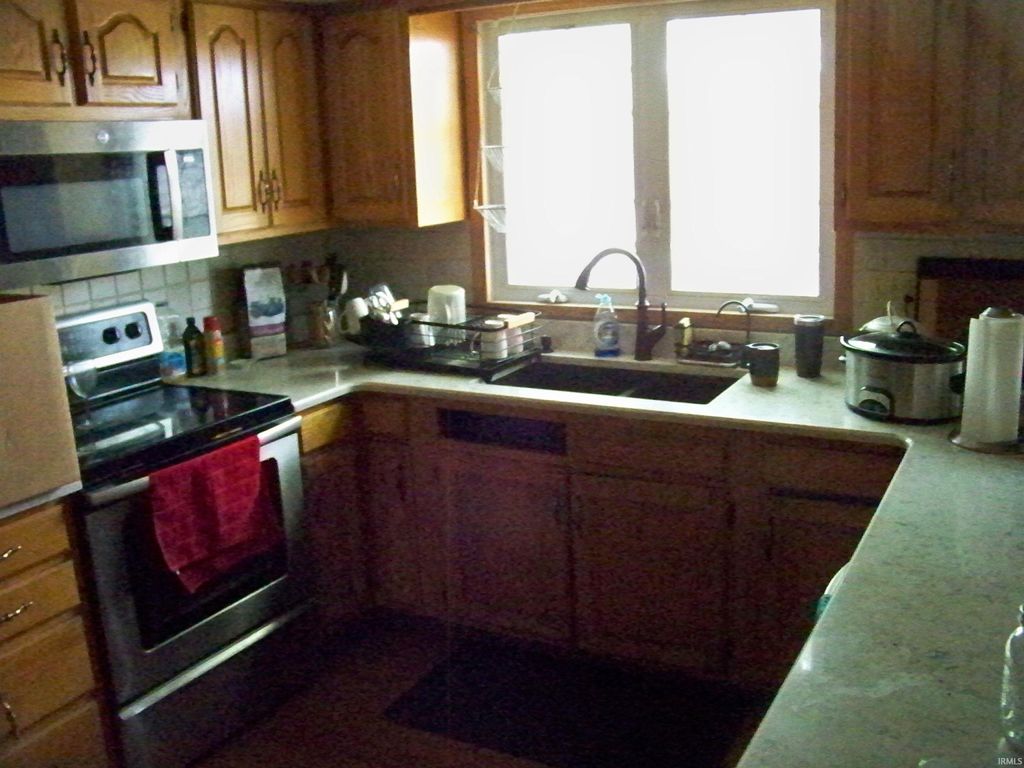 Photo of 2401 Greentree Lane, Kokomo, IN 46902 (MLS # 202539998)