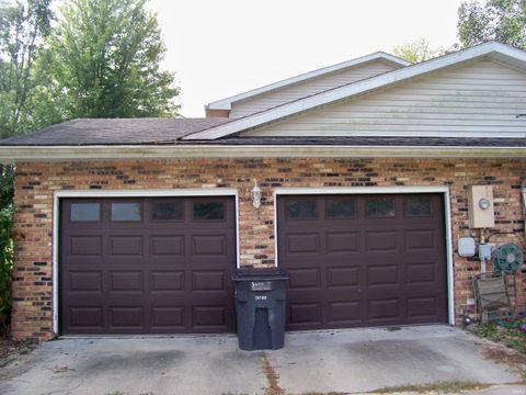 Tiny photo for 2401 Greentree Lane, Kokomo, IN 46902 (MLS # 202539998)