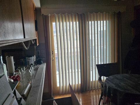 Tiny photo for 2401 Greentree Lane, Kokomo, IN 46902 (MLS # 202539998)