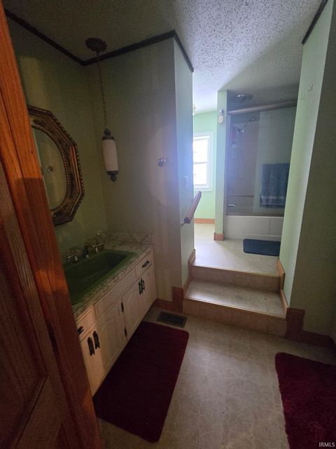 Tiny photo for 2401 Greentree Lane, Kokomo, IN 46902 (MLS # 202539998)