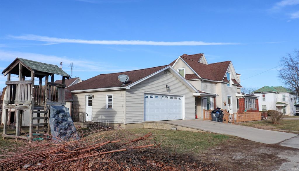 Photo of 204 N Meridian Street, Redkey, IN 47373 (MLS # 202606560)