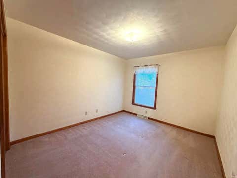 Tiny photo for 4103 N VILLAS Drive, Kokomo, IN 46901 (MLS # 202634601)