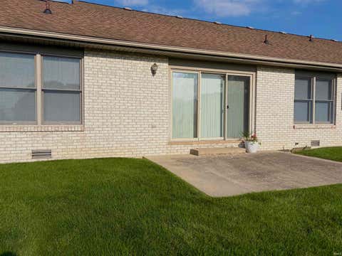 Tiny photo for 4103 N VILLAS Drive, Kokomo, IN 46901 (MLS # 202634601)