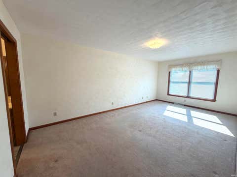 Tiny photo for 4103 N VILLAS Drive, Kokomo, IN 46901 (MLS # 202634601)