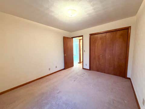 Tiny photo for 4103 N VILLAS Drive, Kokomo, IN 46901 (MLS # 202634601)