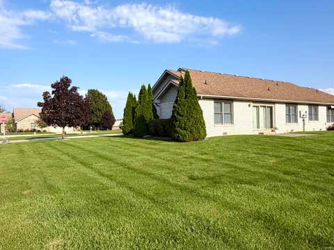 Tiny photo for 4103 N VILLAS Drive, Kokomo, IN 46901 (MLS # 202634601)