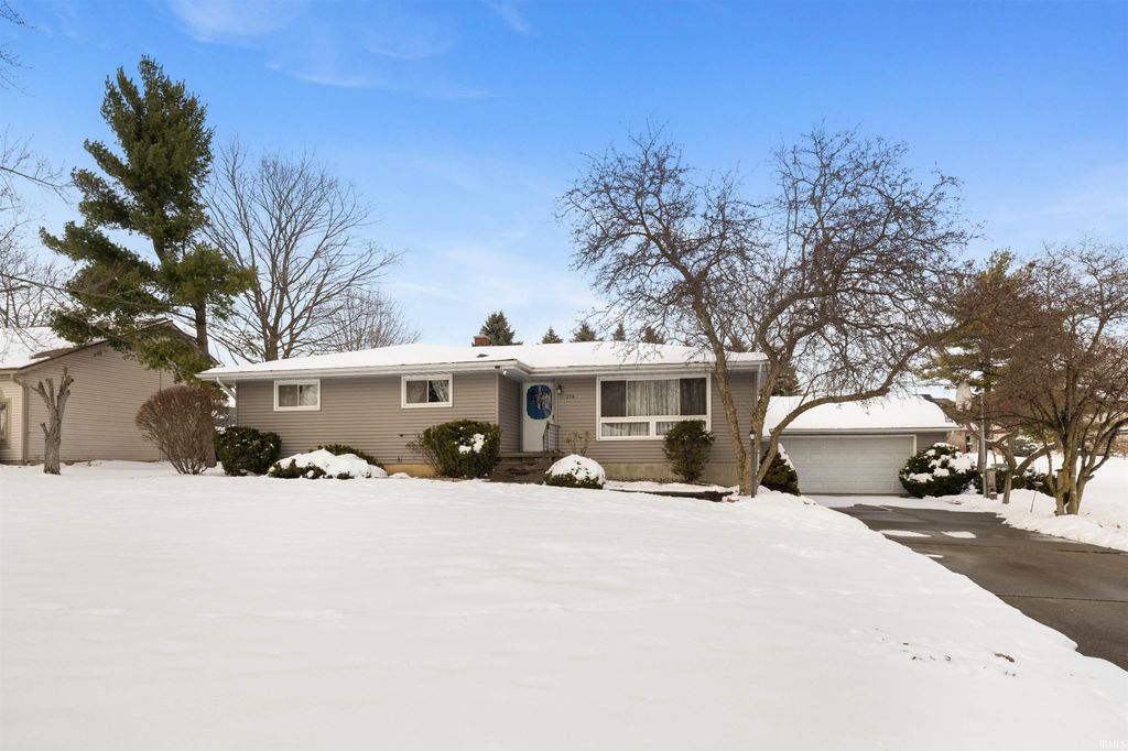 Photo of 214 Betz Road, Auburn, IN 46706 (MLS # 202603067)