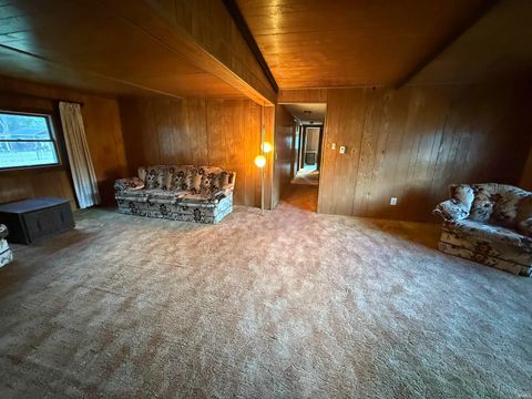 Tiny photo for 6976 W Georgetown Road, Logansport, IN 46947 (MLS # 202541232)