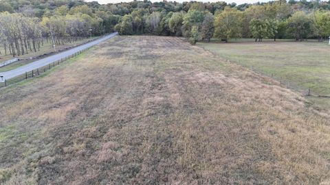 Tiny photo for 6976 W Georgetown Road, Logansport, IN 46947 (MLS # 202541232)