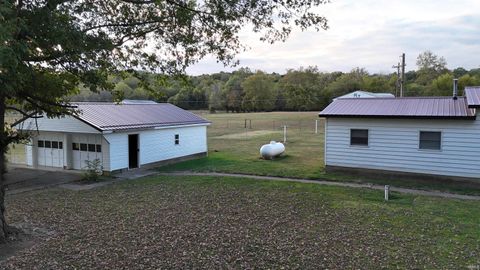 Tiny photo for 6976 W Georgetown Road, Logansport, IN 46947 (MLS # 202541232)