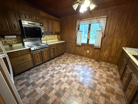 Tiny photo for 6976 W Georgetown Road, Logansport, IN 46947 (MLS # 202541232)