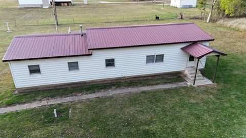 Tiny photo for 6976 W Georgetown Road, Logansport, IN 46947 (MLS # 202541232)