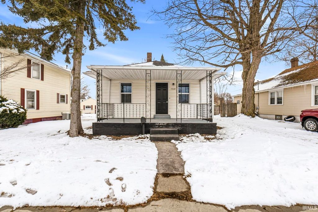 Photo of 1508 E 4th Street, Mishawaka, IN 46544 (MLS # 202606460)