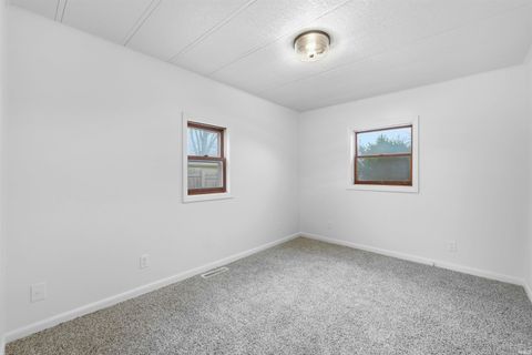 Tiny photo for 204 S East Street, South Whitley, IN 46787 (MLS # 202605715)