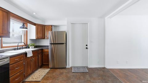 Tiny photo for 204 S East Street, South Whitley, IN 46787 (MLS # 202605715)