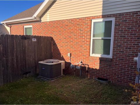 Tiny photo for 9344 Wynnfield Drive, Evansville, IN 47725 (MLS # 202544953)