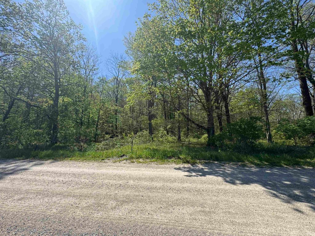 Photo of TBD W Cleveland Road, South Whitley, IN 46787 (MLS # 202616503)