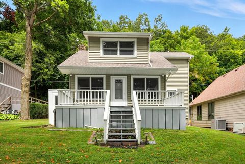 Photo of 1700 E Linker Road, Columbia City, IN 46725 (MLS # 202611317)