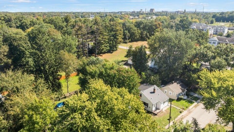 Tiny photo for 118 Myrtle Street, South Bend, IN 46637 (MLS # 202641606)