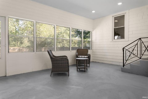Tiny photo for 118 Myrtle Street, South Bend, IN 46637 (MLS # 202641606)