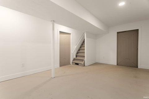 Tiny photo for 118 Myrtle Street, South Bend, IN 46637 (MLS # 202641606)