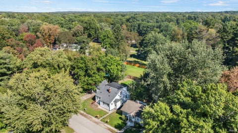 Tiny photo for 118 Myrtle Street, South Bend, IN 46637 (MLS # 202641606)