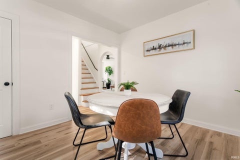 Tiny photo for 118 Myrtle Street, South Bend, IN 46637 (MLS # 202641606)