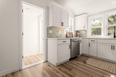 Tiny photo for 118 Myrtle Street, South Bend, IN 46637 (MLS # 202641606)