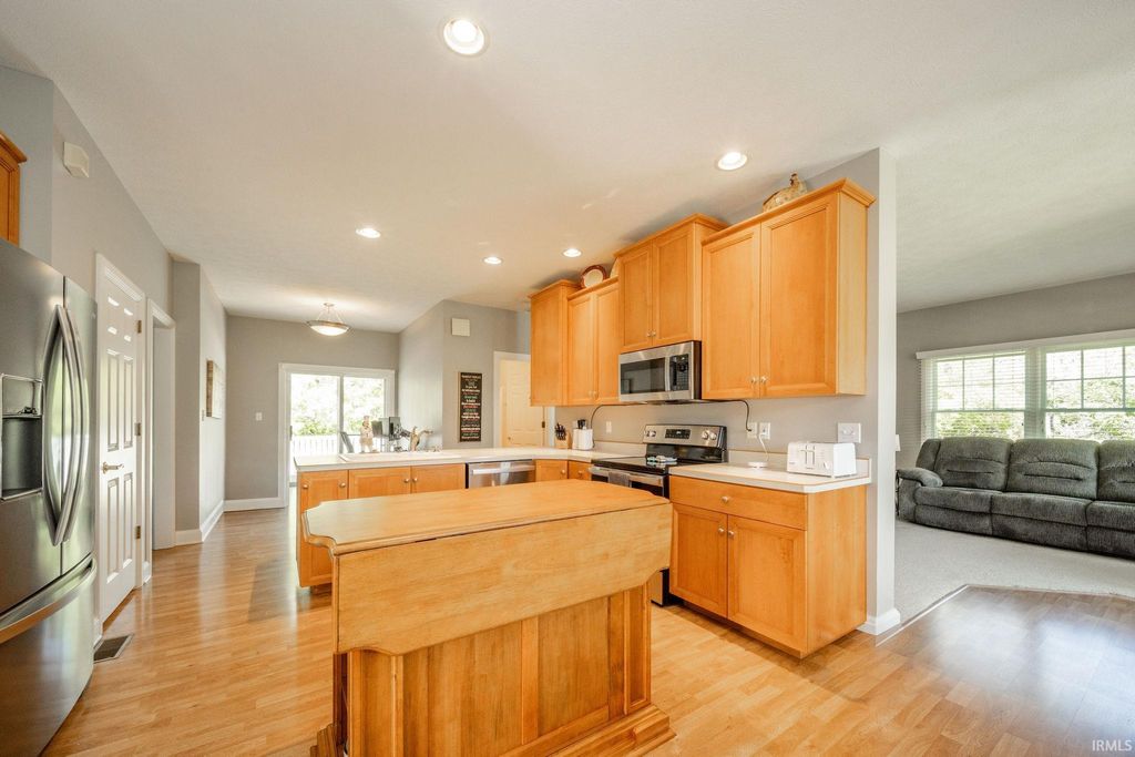 Photo of 4300 W Coyote Run Court, Muncie, IN 47304 (MLS # 202614507)