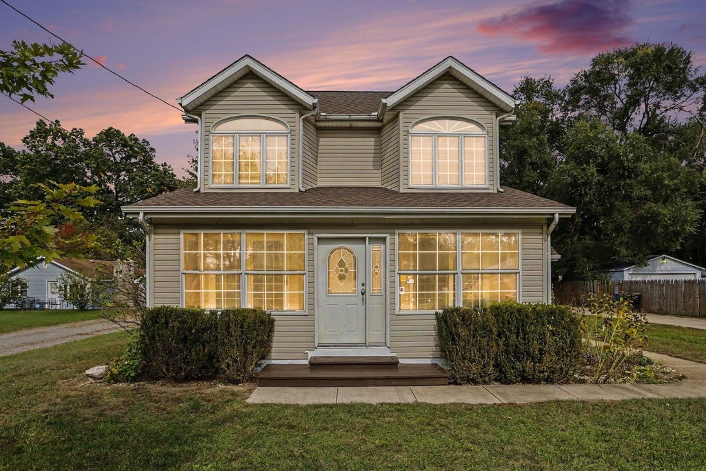 Photo of 19353 Greenacre Street, South Bend, IN 46637 (MLS # 202642163)