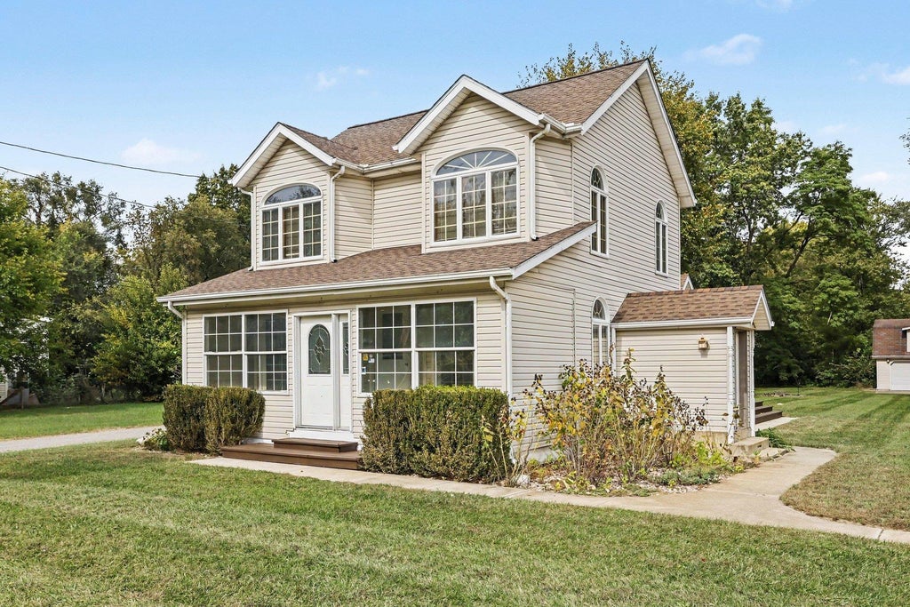 Photo of 19353 Greenacre Street, South Bend, IN 46637 (MLS # 202642163)