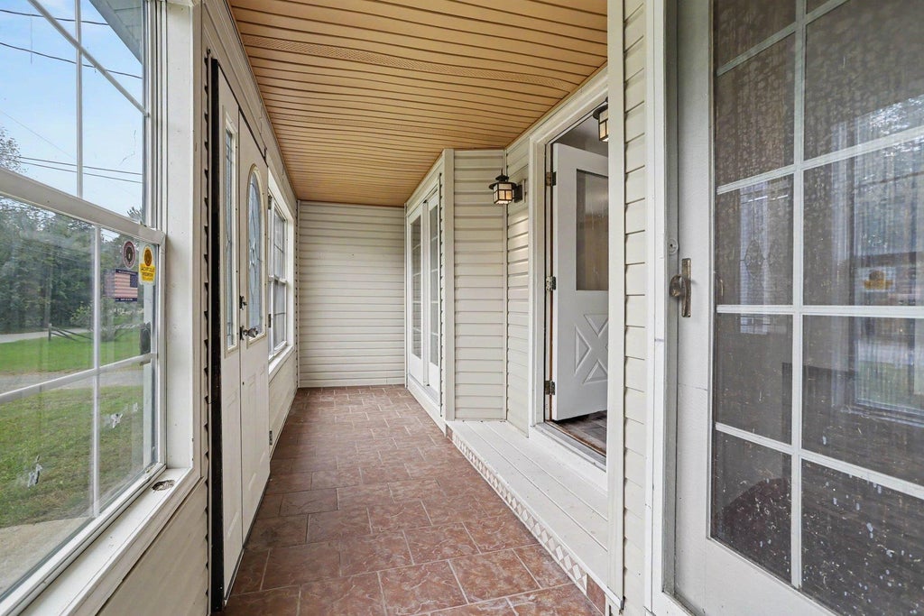 Photo of 19353 Greenacre Street, South Bend, IN 46637 (MLS # 202642163)