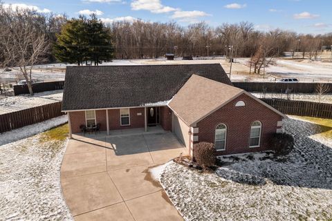Tiny photo for 1548 Keystone Court, Lafayette, IN 47909 (MLS # 202601640)