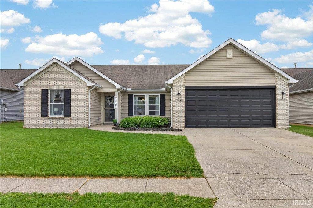 Photo of 209 N Wilmington Lane, Lafayette, IN 47905 (MLS # 202617161)