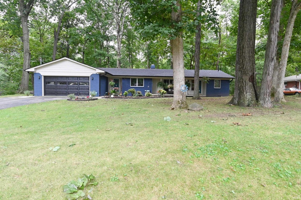 Photo of 3755 Tade Lane, Indianapolis, IN 46234 (MLS # 202639519)