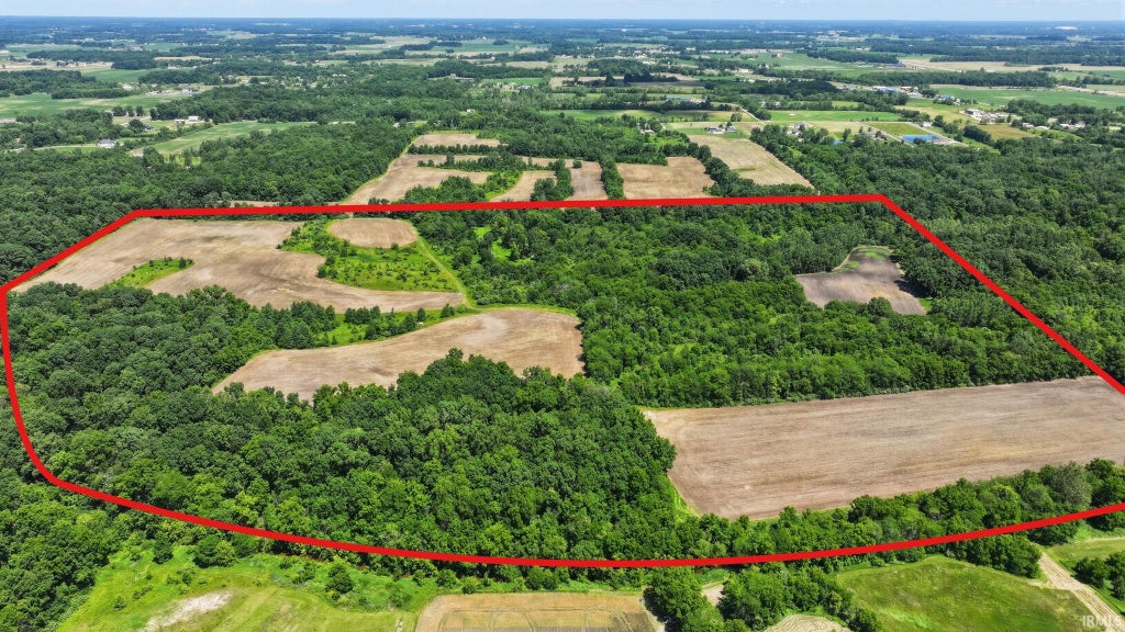 Photo of 4200 W North County Line Road, Huntertown, IN 46748 (MLS # 202625419)