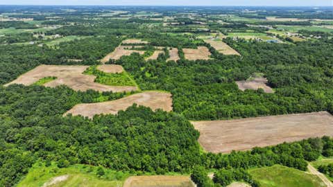 Tiny photo for 4200 W North County Line Road, Huntertown, IN 46748 (MLS # 202625419)