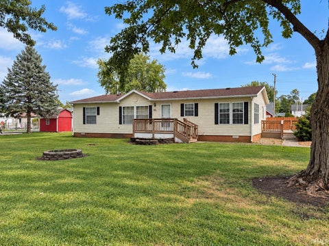 Photo of 511 N Linden Street, Monon, IN 47959 (MLS # 202642161)