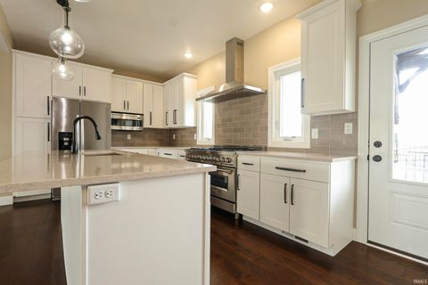 Tiny photo for 1606 North Shore Drive, Rochester, IN 46975 (MLS # 202619400)